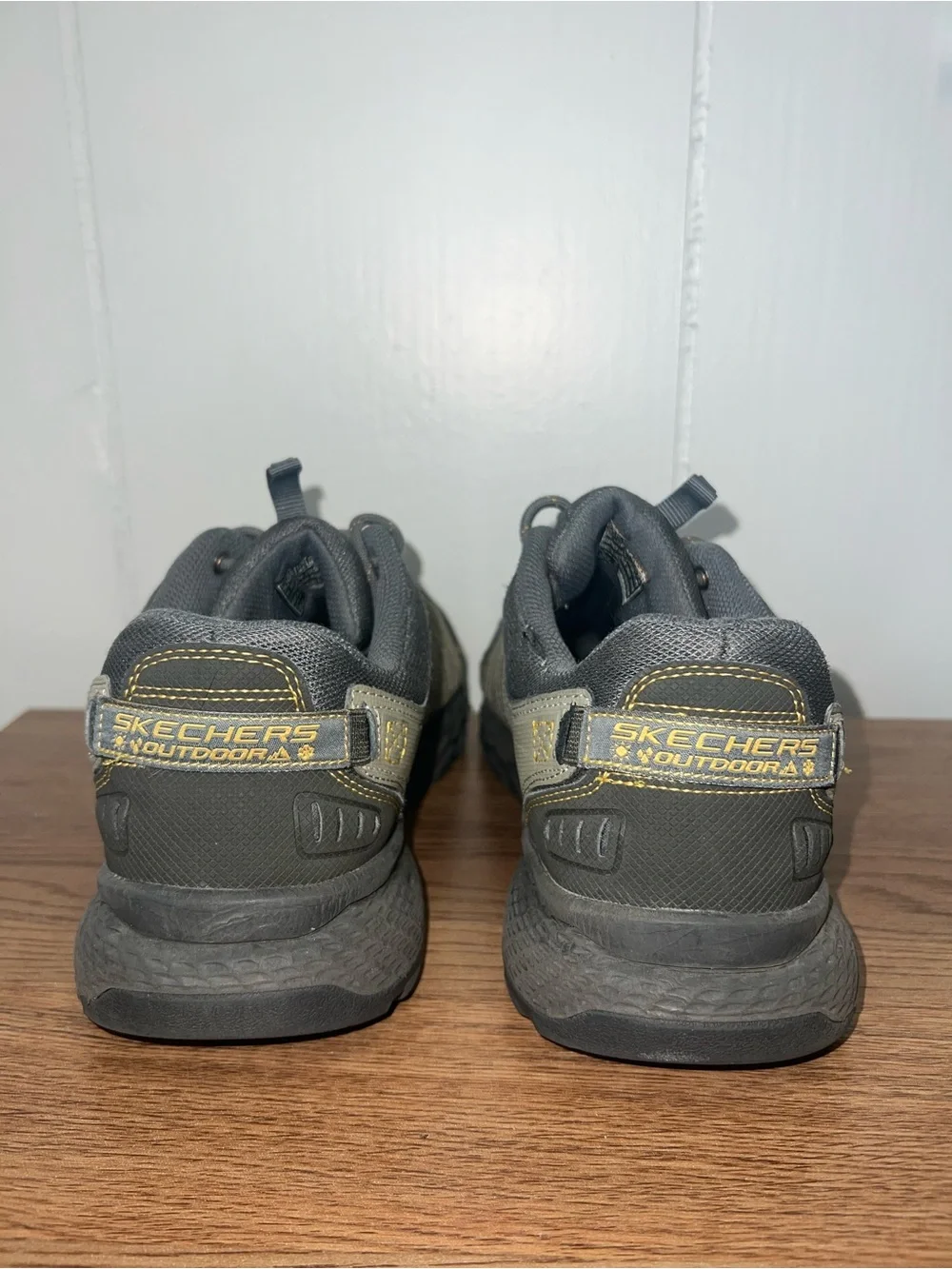 Skechers Dynamite AT Men’s 10.5 Olive Gray Trail Hiking Outdoor Shoes